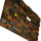 Panneau de mur en bois découpé par main, vieux panneautage de mur en bois solide de bateau pour l'art de mur